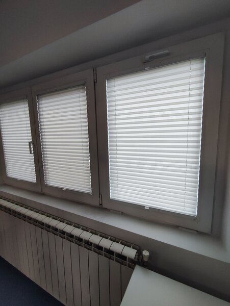 Jaluzele pe comanda cu montaj